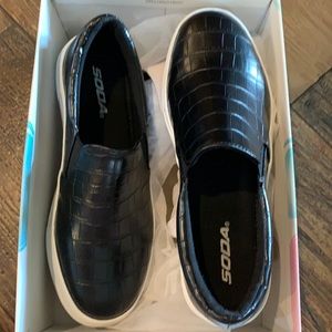 Crocodile Soda sneakers